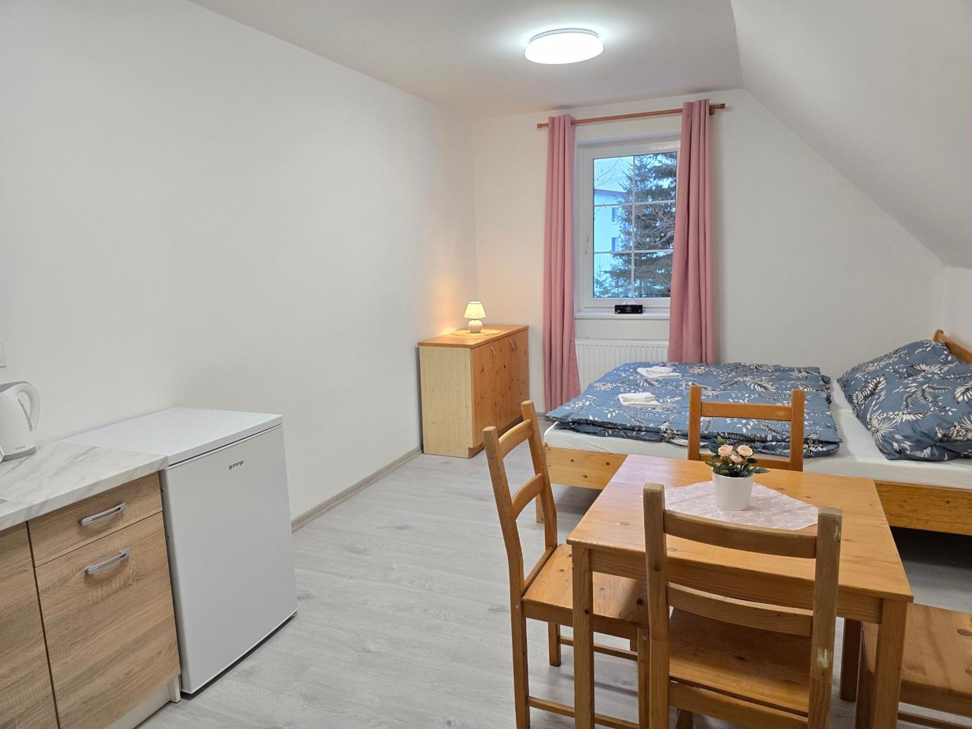 Apartmany Almond הַרָכוֹב מראה חיצוני תמונה
